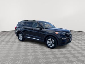 2023 Ford Explorer XLT, 202A, 4WD, 8 IN SCREEN, 3RD ROW