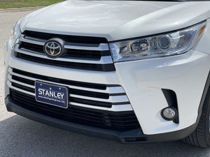 2019 Toyota Highlander XLE, MOONROOF, LEATHER, HEATED SEATS