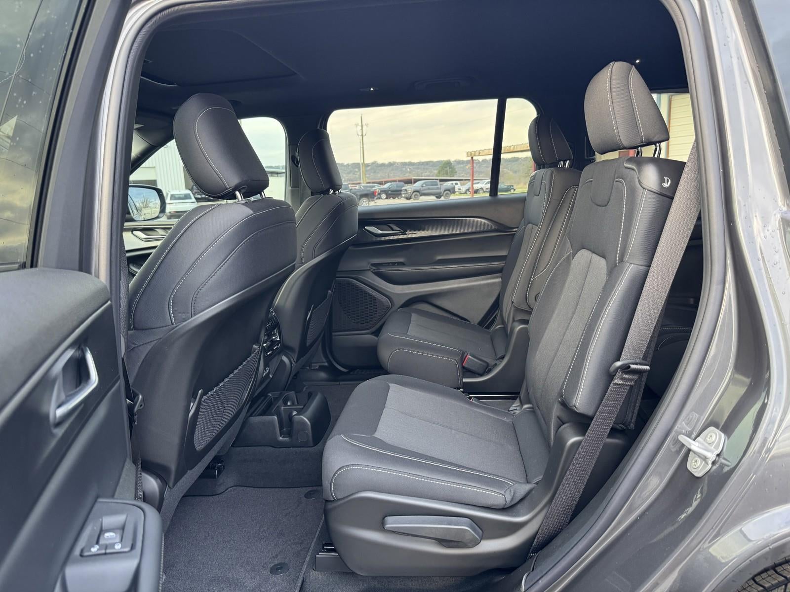 2025 Jeep Grand Cherokee L Laredo X