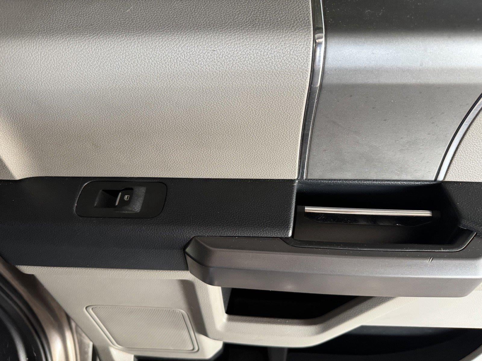 2022 Ford Super Duty F-350 DRW XLT