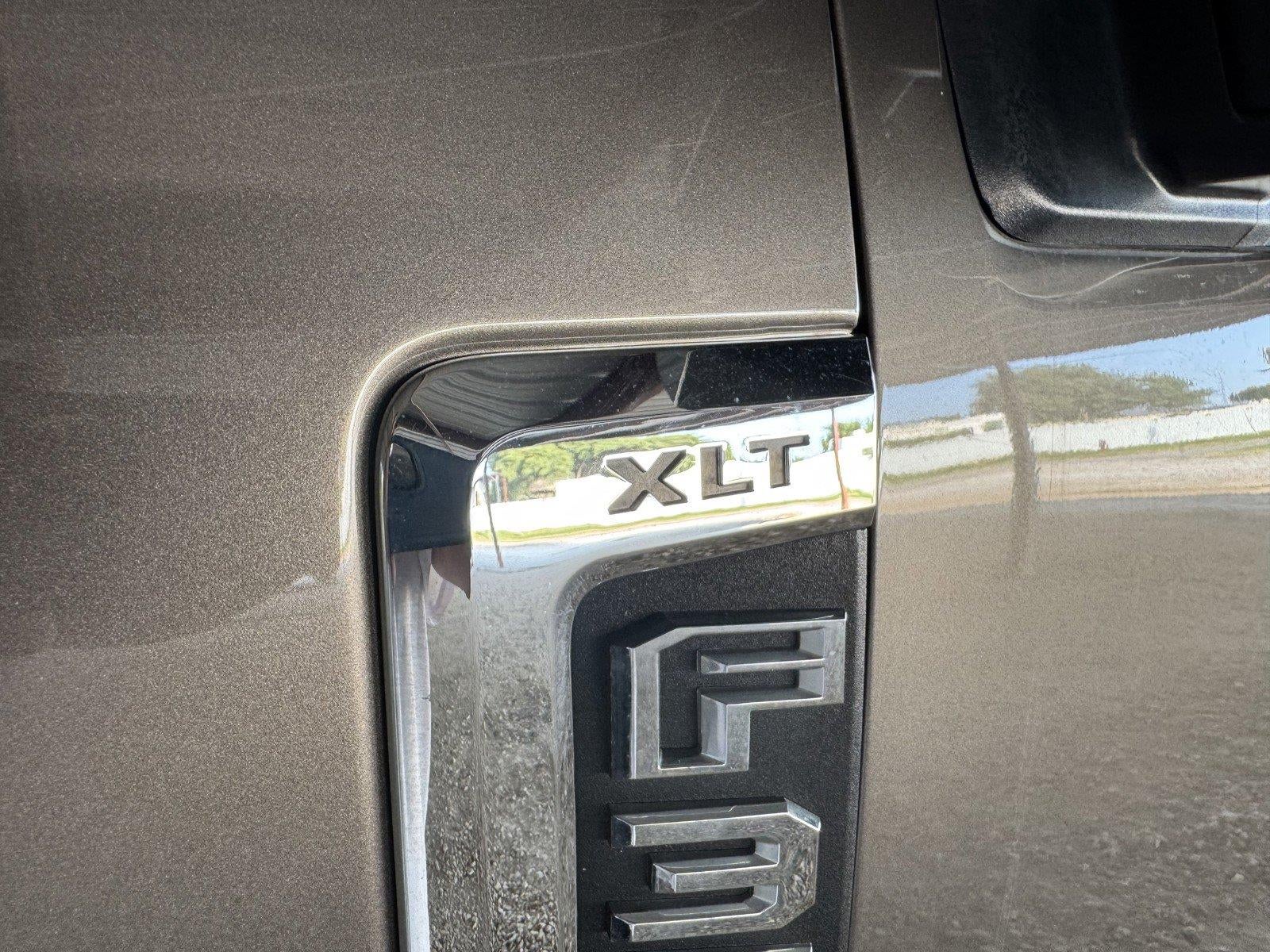 2022 Ford Super Duty F-350 DRW XLT