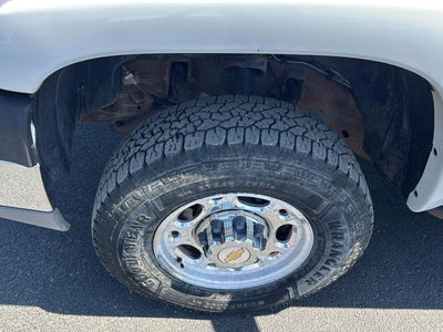 2004 Chevrolet Silverado 2500HD LS