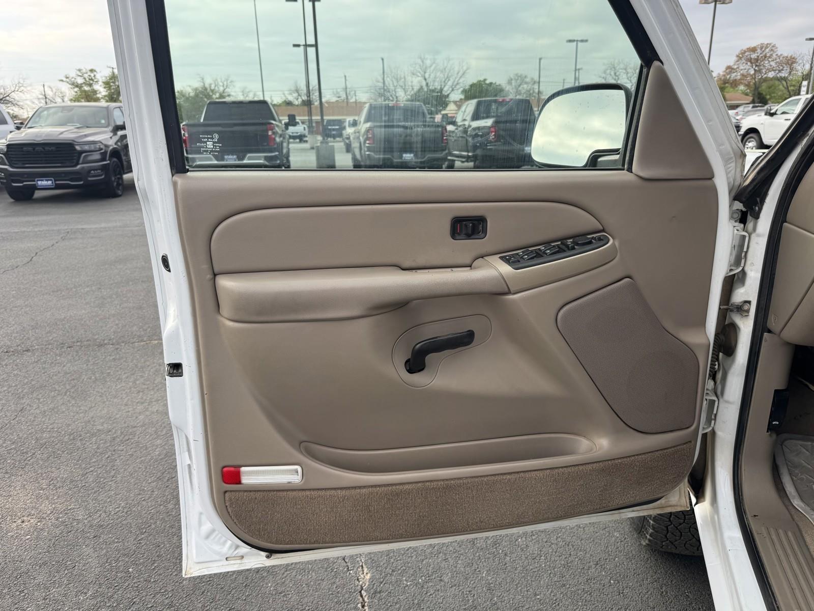 2004 Chevrolet Silverado 2500HD LS