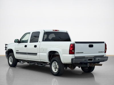 2004 Chevrolet Silverado 2500HD LS