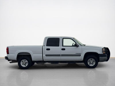 2004 Chevrolet Silverado 2500HD LS