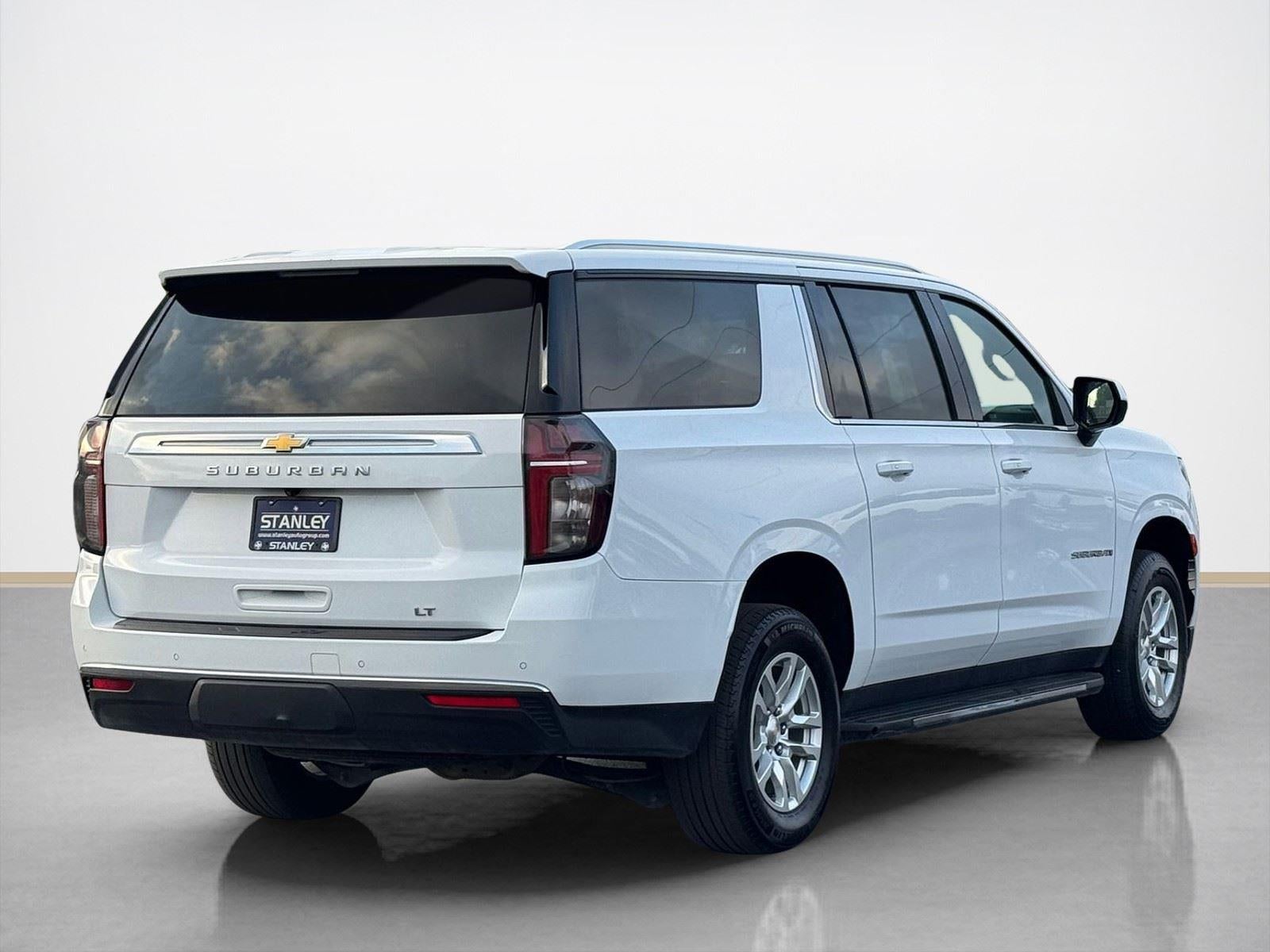 2024 Chevrolet Suburban LT