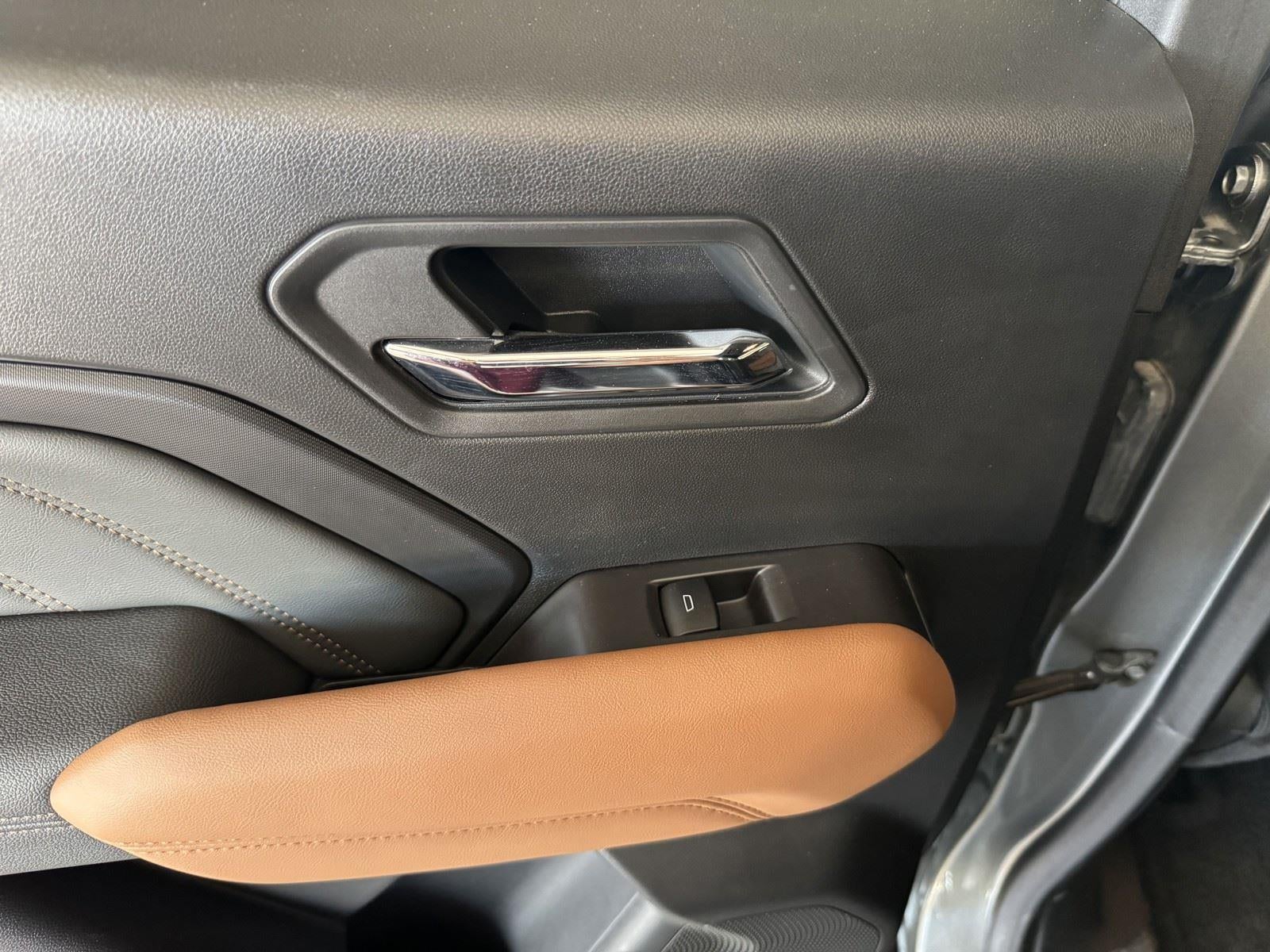 2025 GMC Canyon 4WD AT4