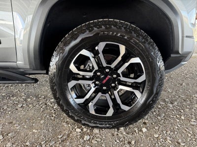 2025 GMC Canyon 4WD AT4