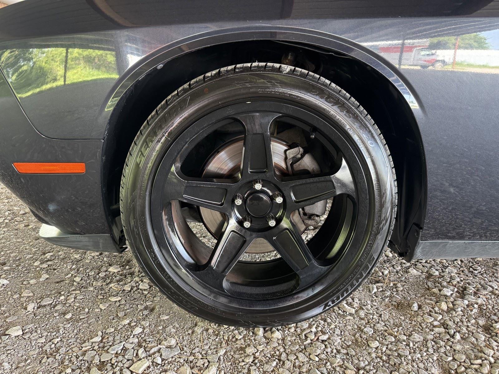 2016 Dodge Challenger SXT Plus