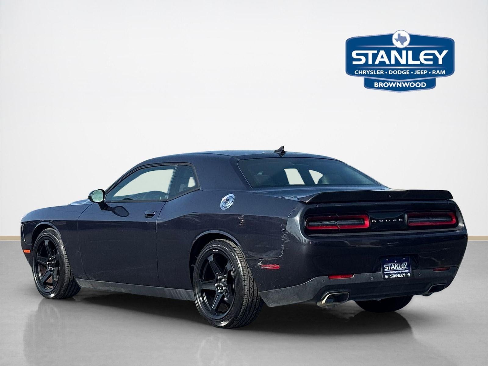2016 Dodge Challenger SXT Plus