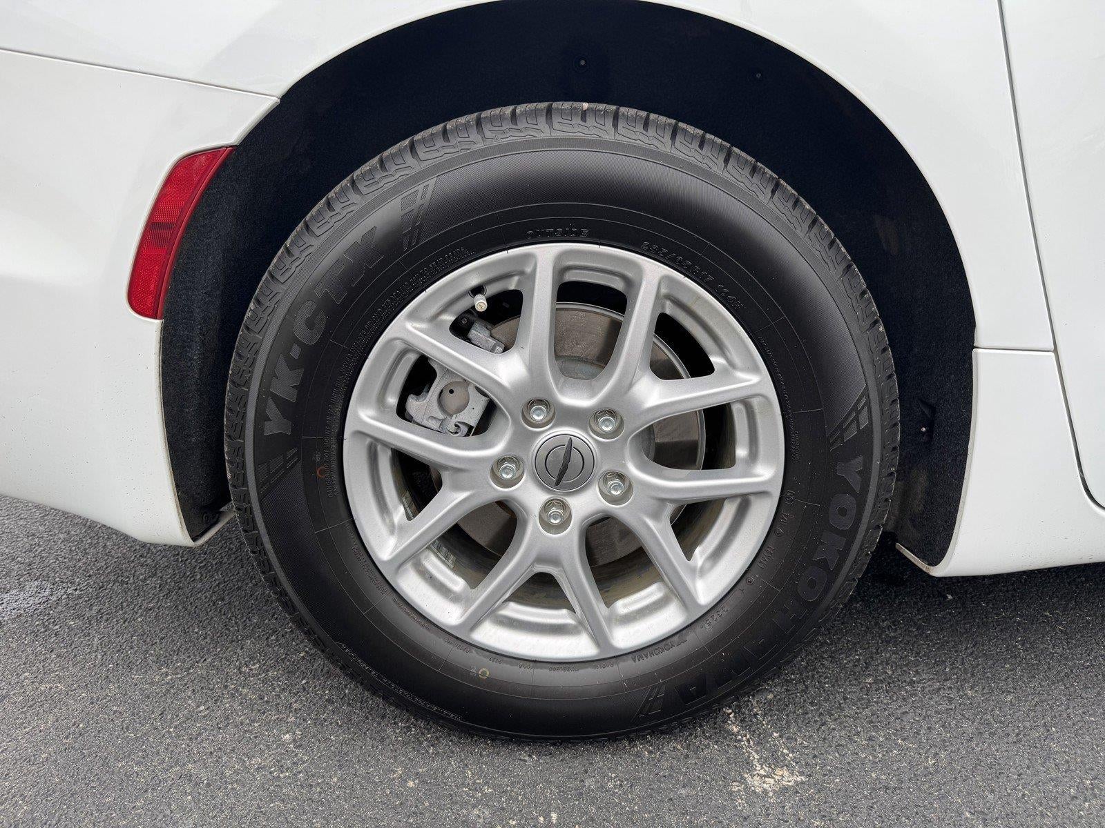 2023 Chrysler Pacifica Touring L