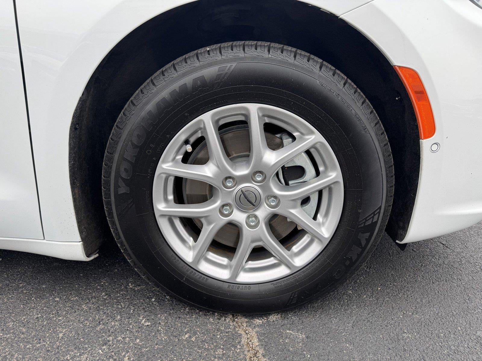2023 Chrysler Pacifica Touring L