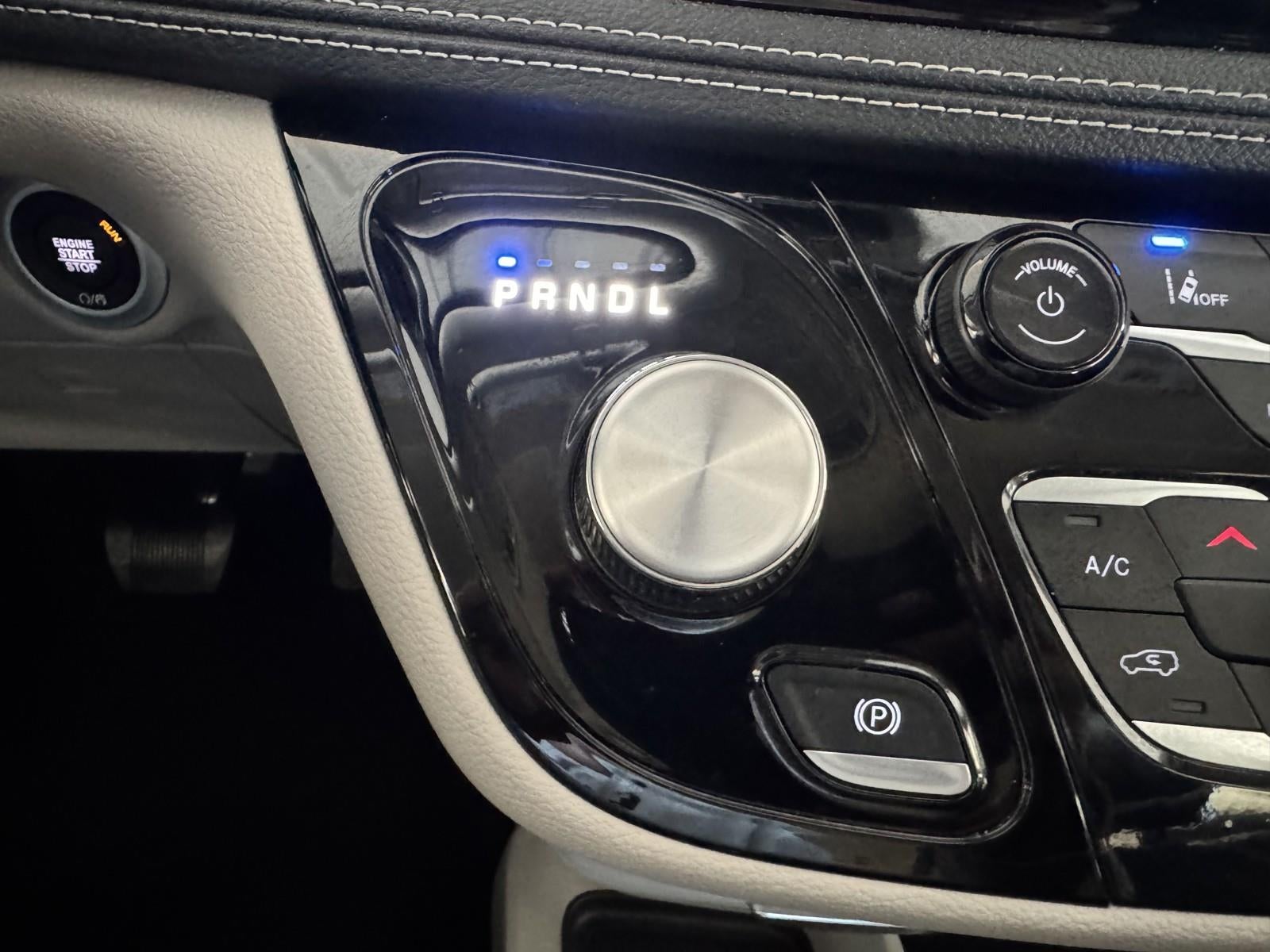 2023 Chrysler Pacifica Hybrid Touring L