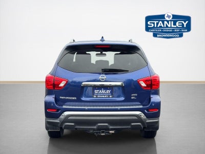 2020 Nissan Pathfinder SL