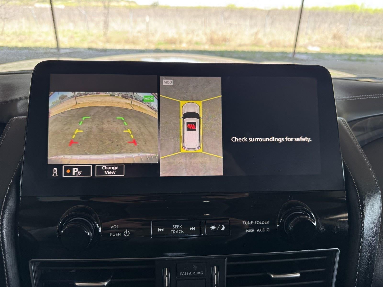 2024 INFINITI QX80 LUXE