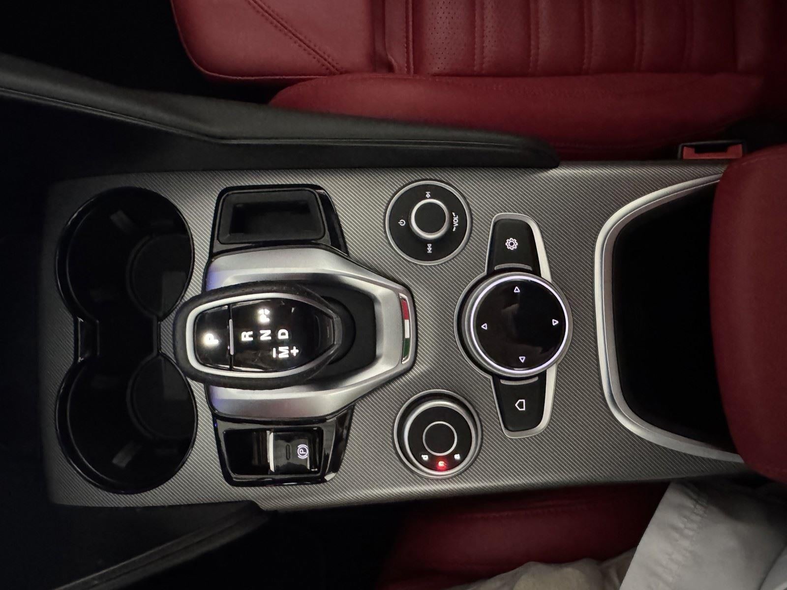 2024 Alfa Romeo Giulia Veloce