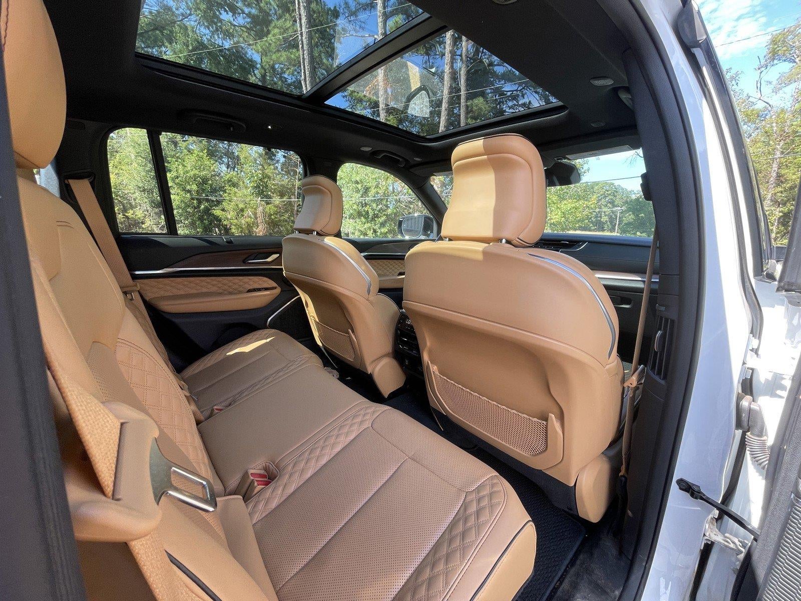 2023 Jeep Grand Cherokee Summit