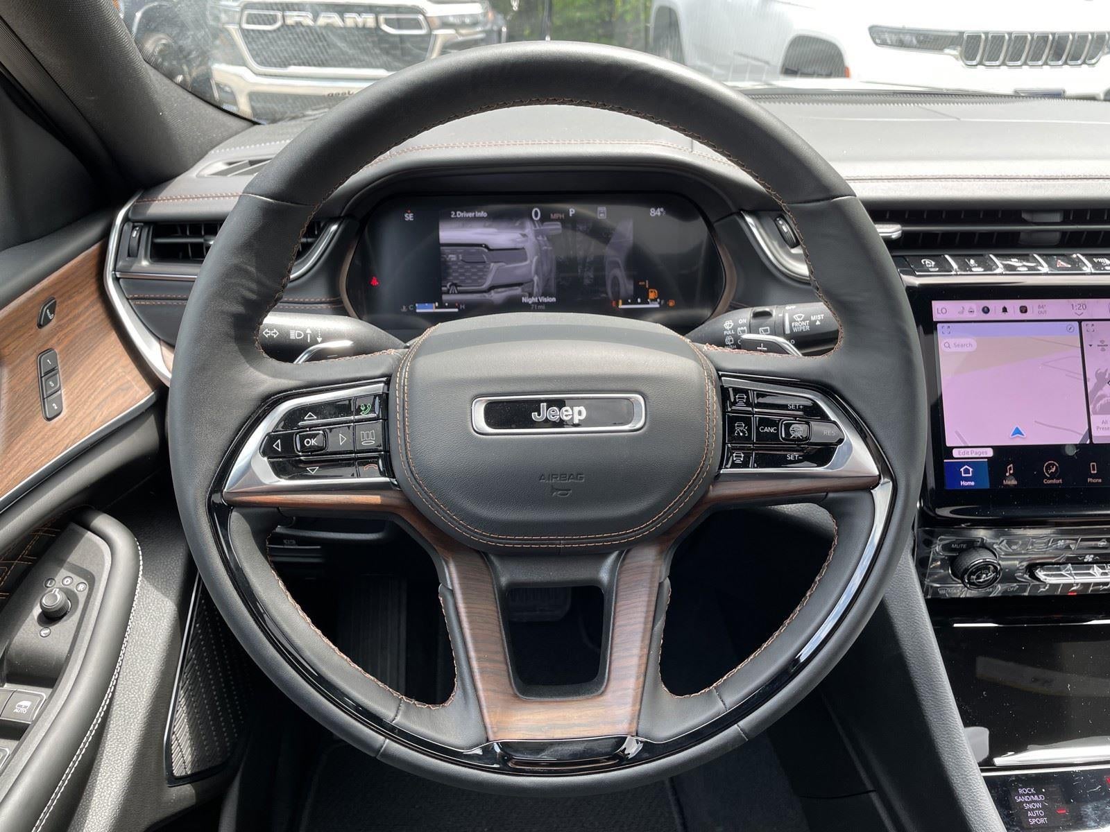 2025 Jeep Grand Cherokee Summit