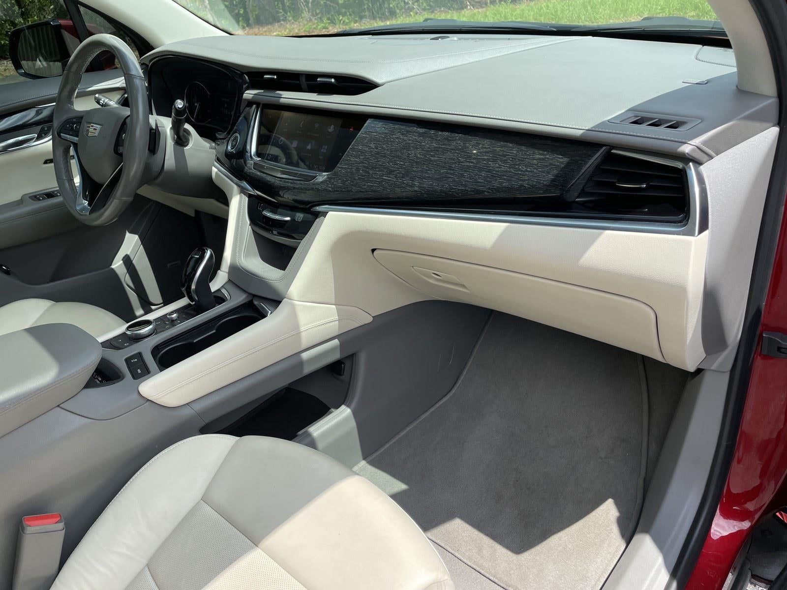 2021 Cadillac XT6 Premium Luxury