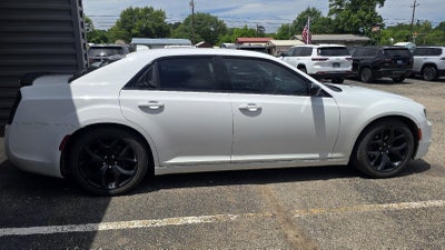 2021 Chrysler 300 Touring