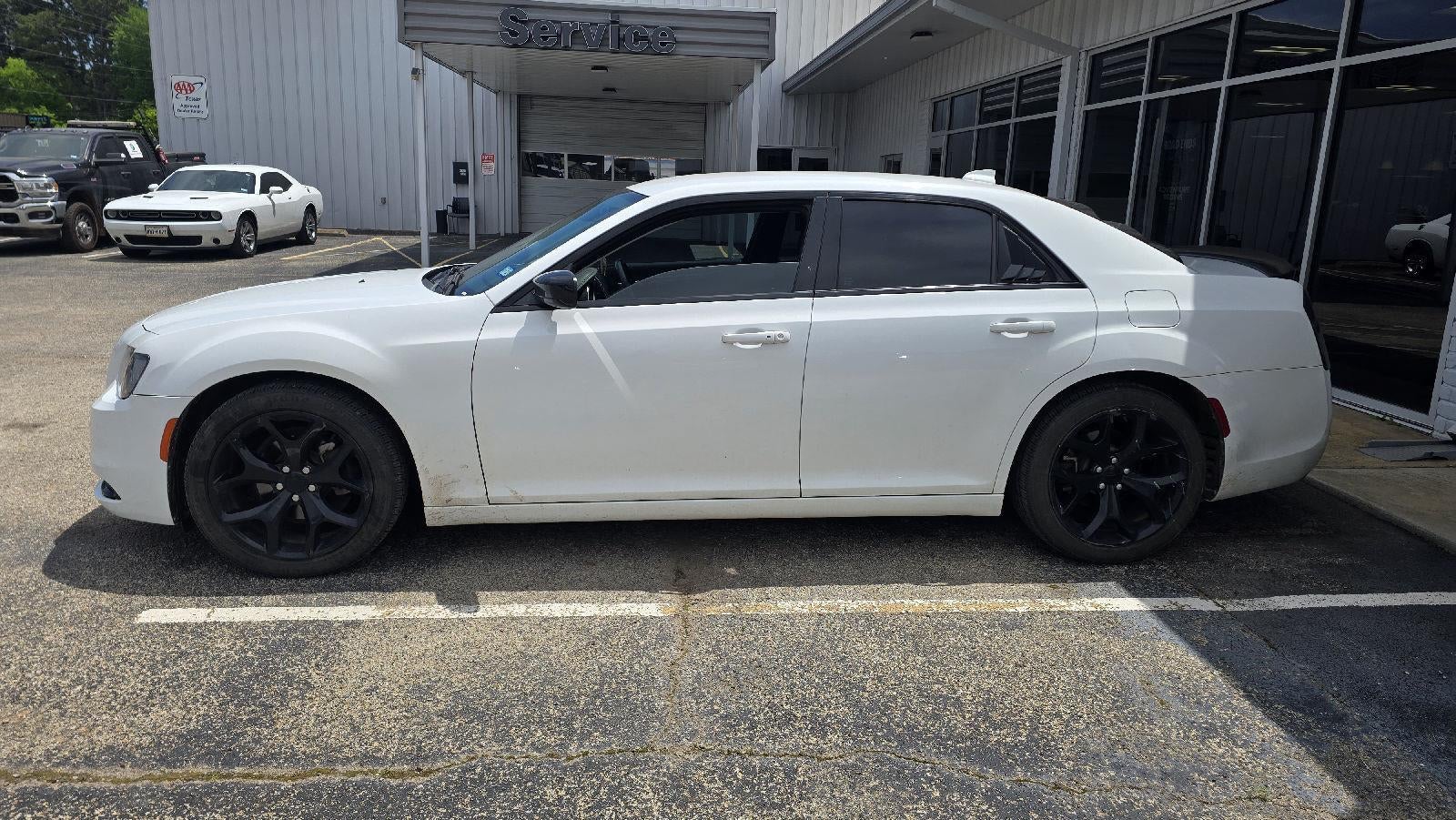 2021 Chrysler 300 Touring