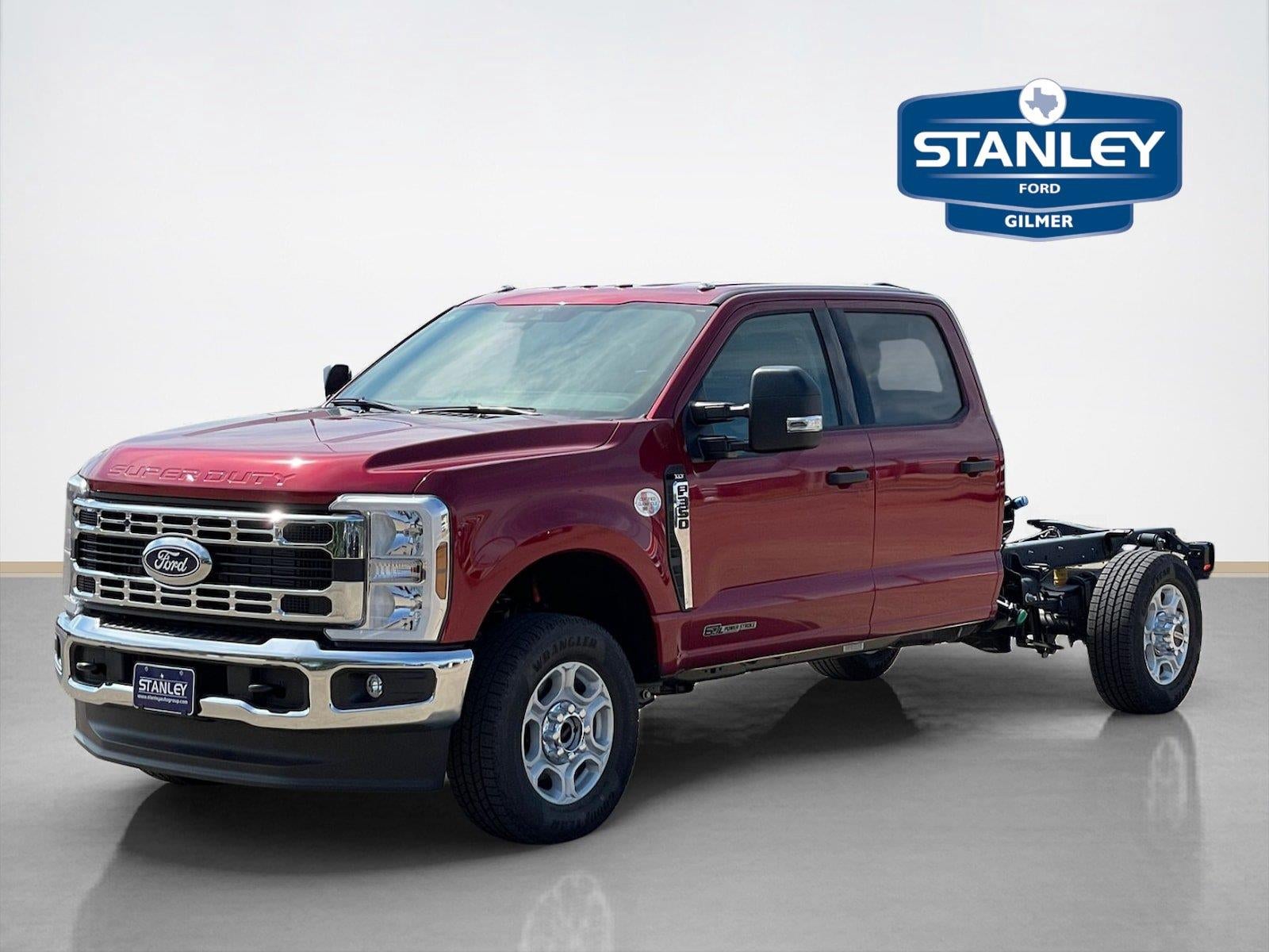 2027 Ford Super Duty F-350 SRW XLT