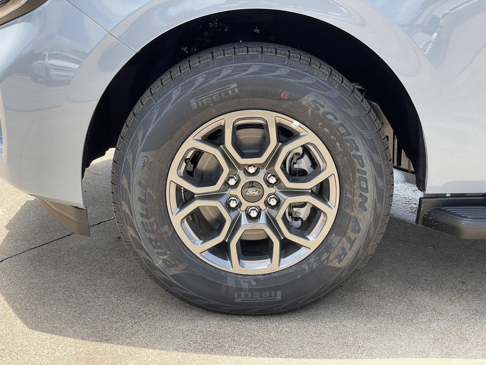 2027 Ford Expedition Active