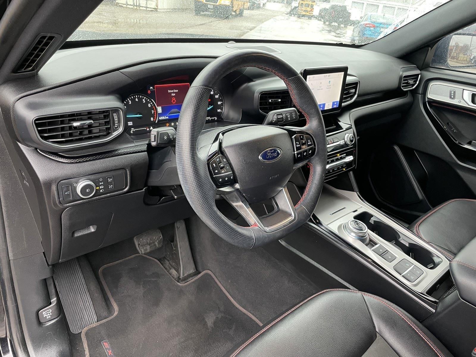 2022 Ford Explorer ST-Line