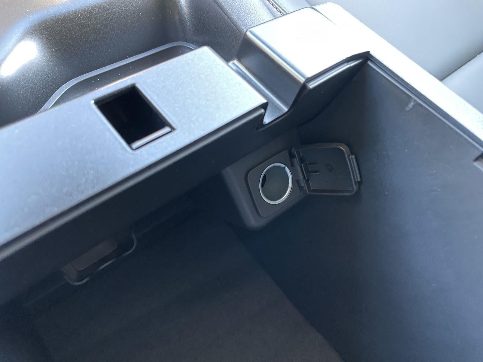 2026 Ford Explorer Active (100A)