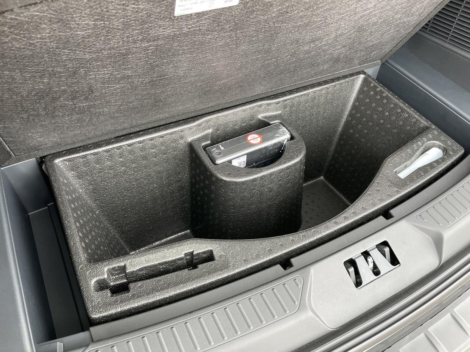 2026 Ford Explorer Active (100A)