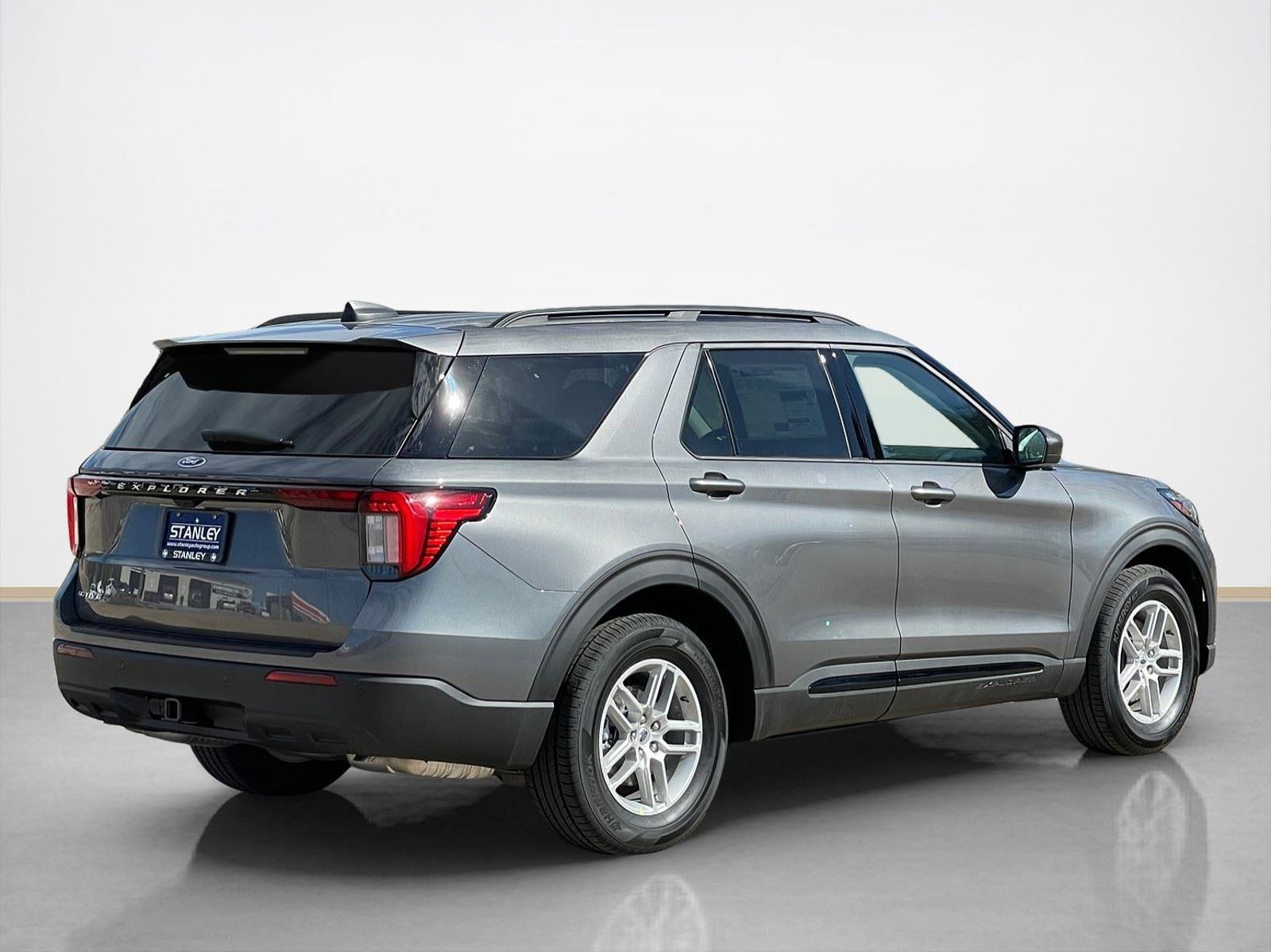 2026 Ford Explorer Active w/100A Pkg