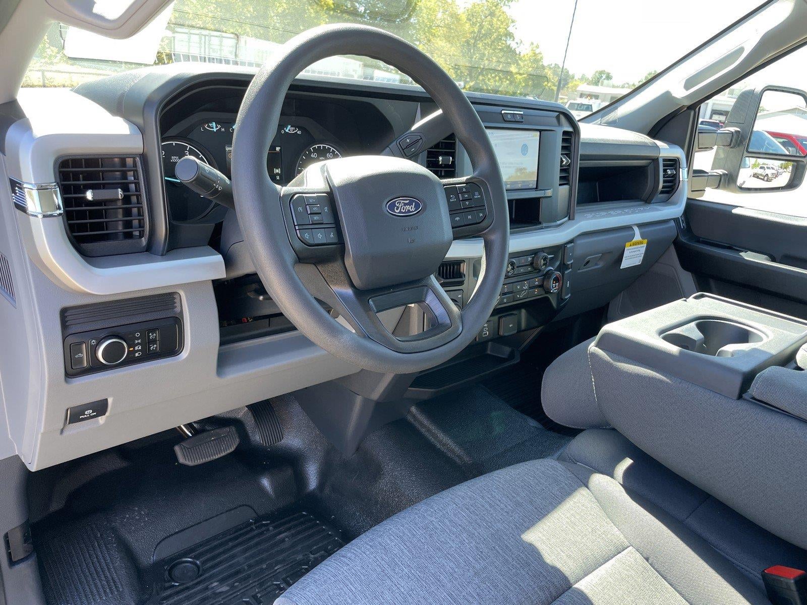 2027 Ford Super Duty F-250 SRW XL