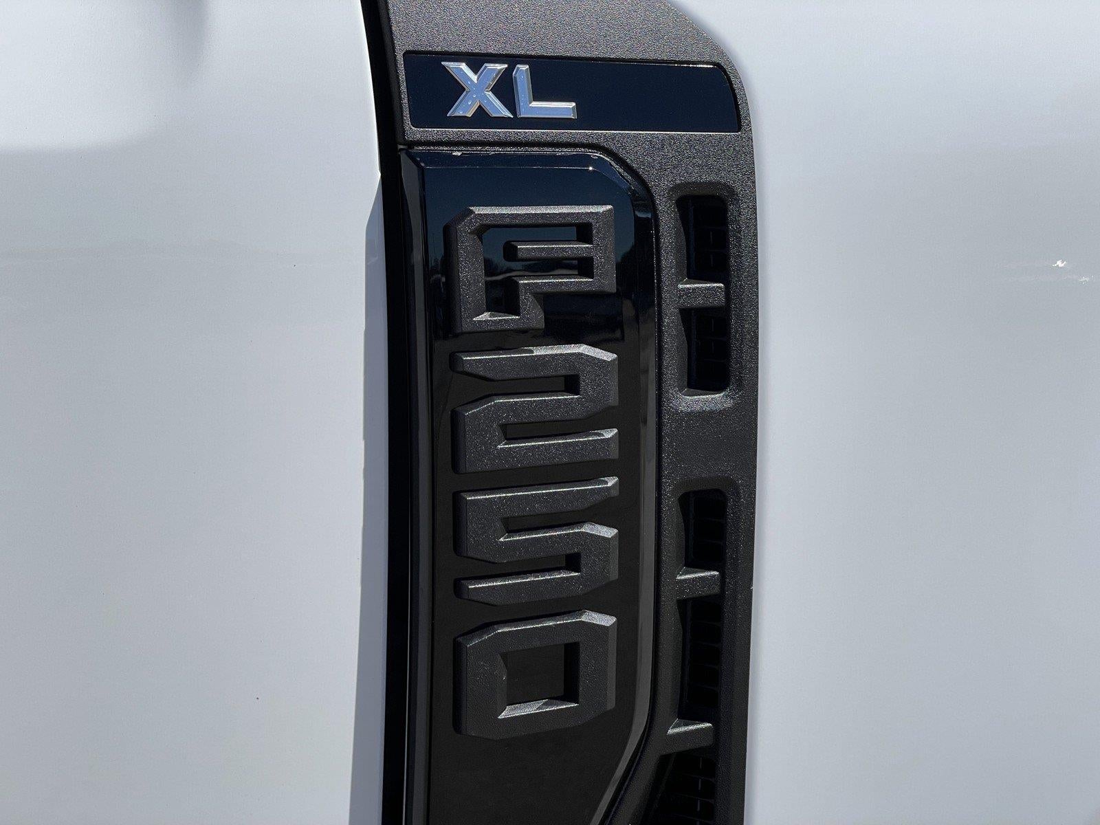 2027 Ford Super Duty F-250 SRW XL