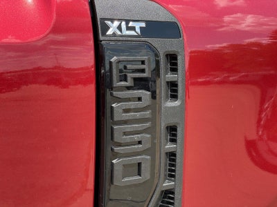2027 Ford Super Duty F-250 SRW XLT