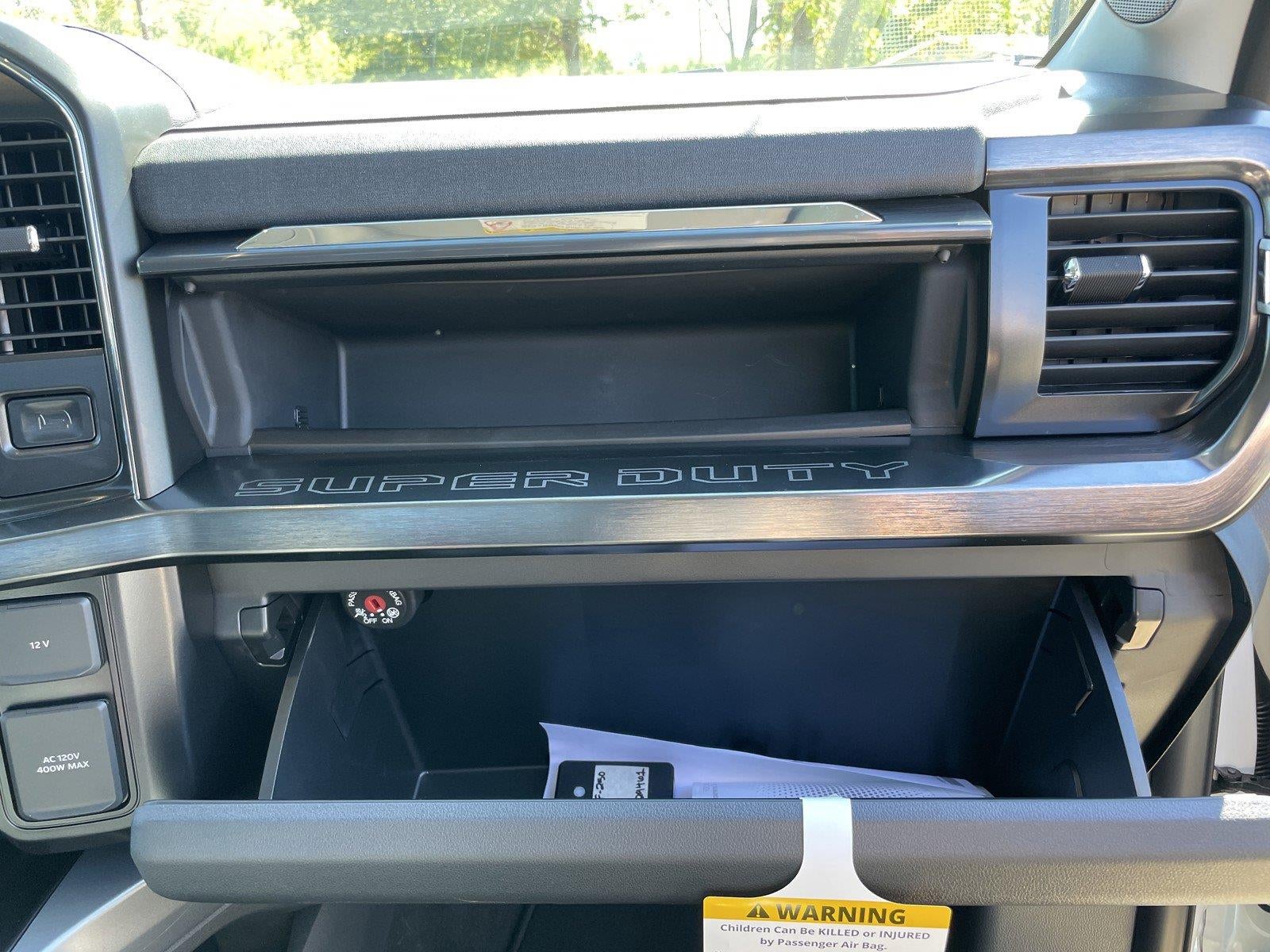 2027 Ford Super Duty F-250 SRW LARIAT