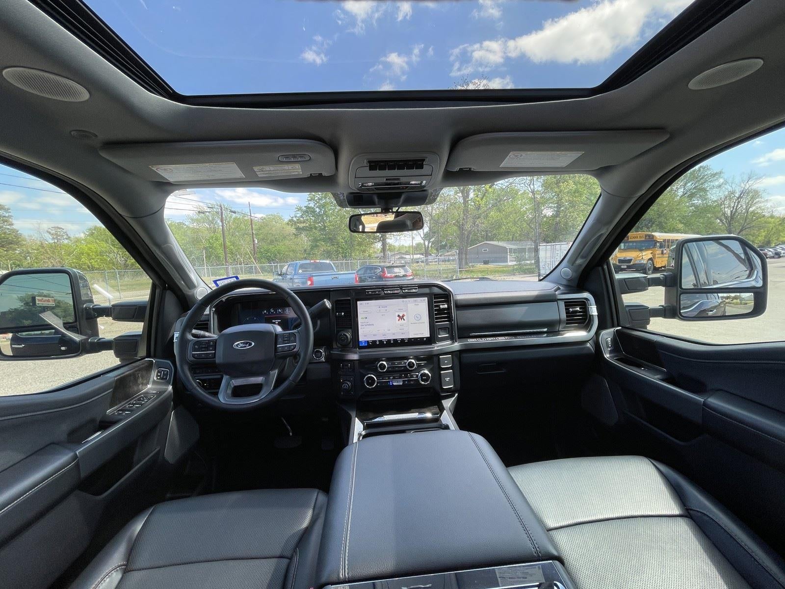 2024 Ford Super Duty F-250 SRW LARIAT