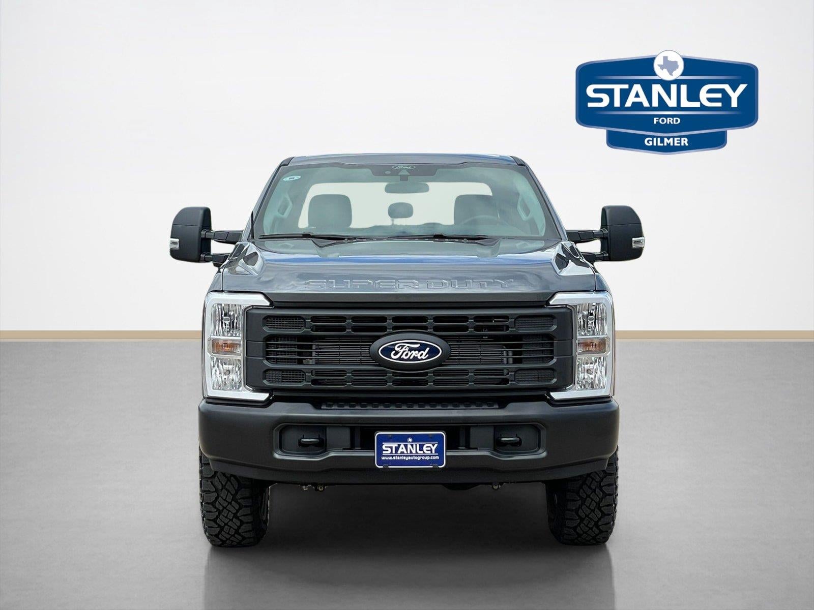 2027 Ford Super Duty F-350 SRW XL