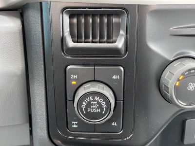 2027 Ford Super Duty F-350 SRW XL