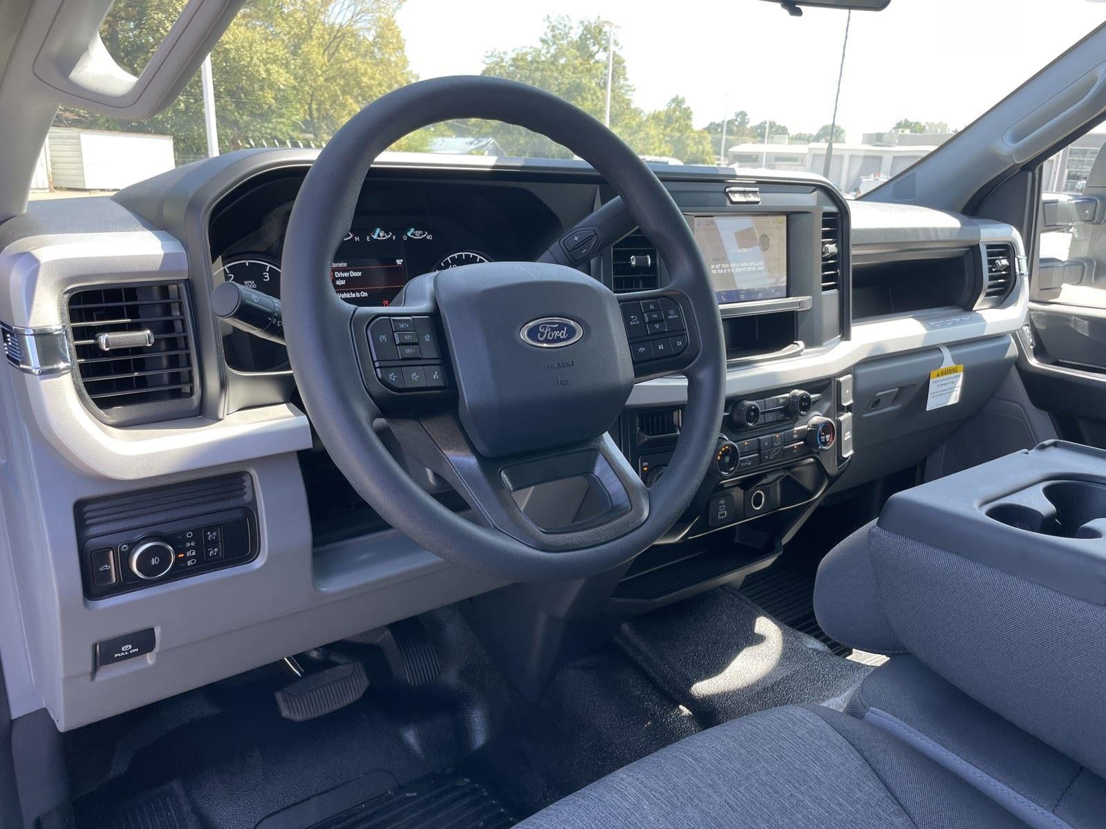 2026 Ford Super Duty F-350 SRW XL