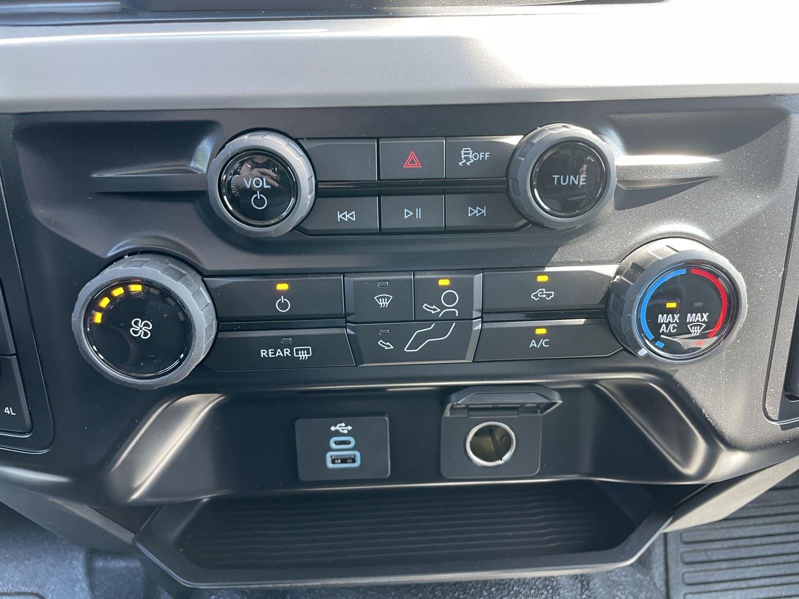 2026 Ford Super Duty F-350 SRW XL