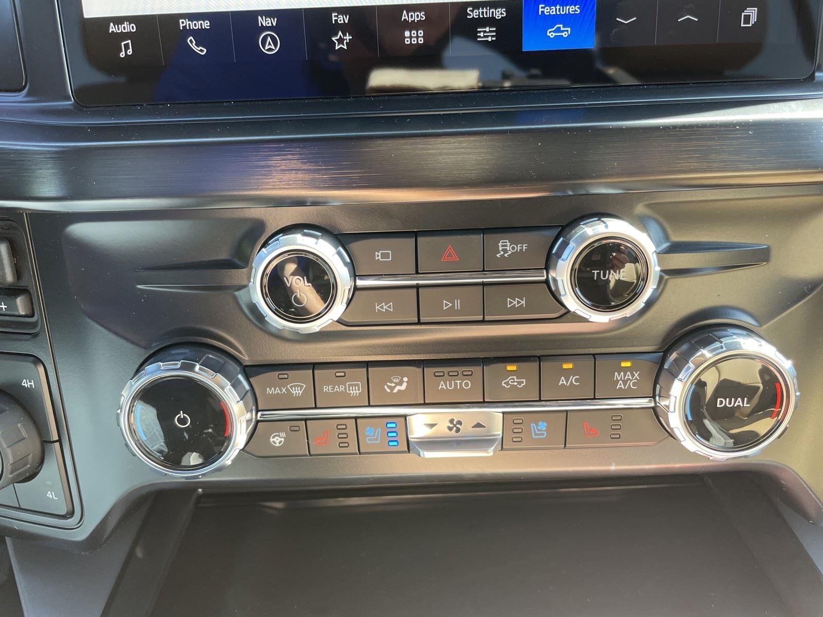 2026 Ford Super Duty F-350 SRW LARIAT