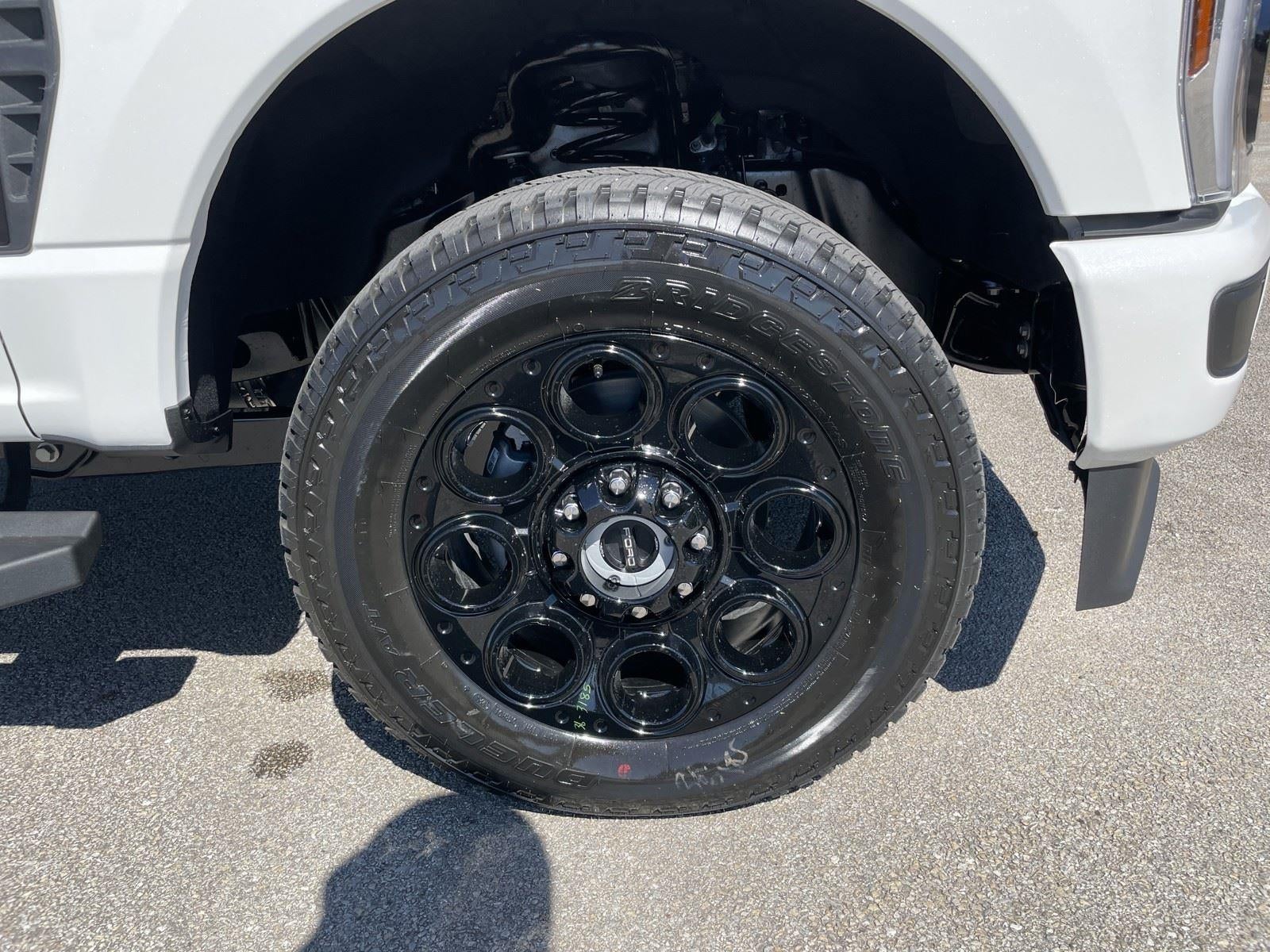 2026 Ford Super Duty F-350 SRW LARIAT