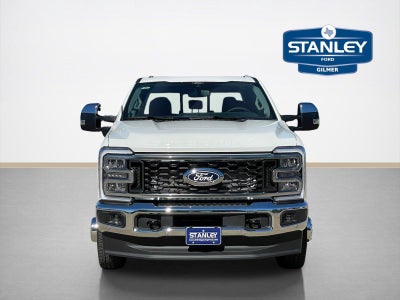 2027 Ford Super Duty F-350 DRW LARIAT