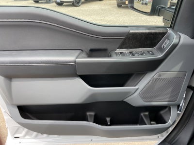 2026 Ford Super Duty F-350 Drw XLT