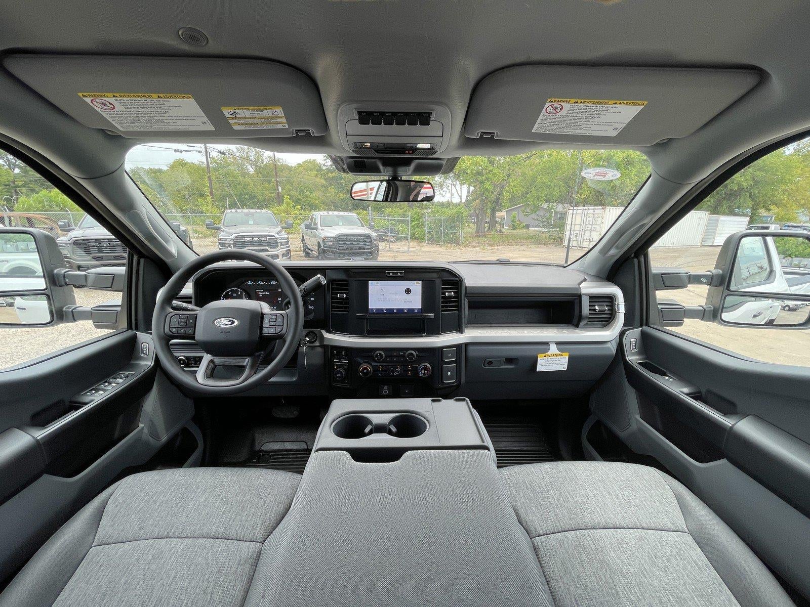 2026 Ford Super Duty F-350 Drw XL