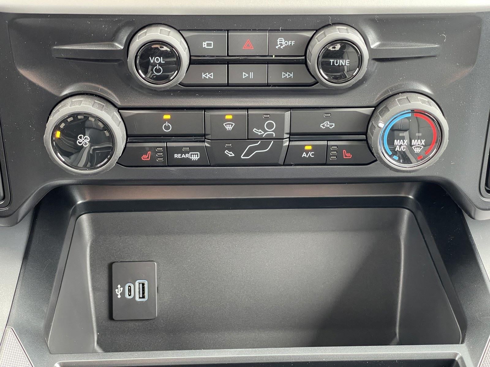 2026 Ford Super Duty F-350 DRW XLT