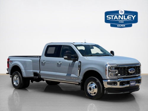 2026 Ford Super Duty F-350 DRW LARIAT