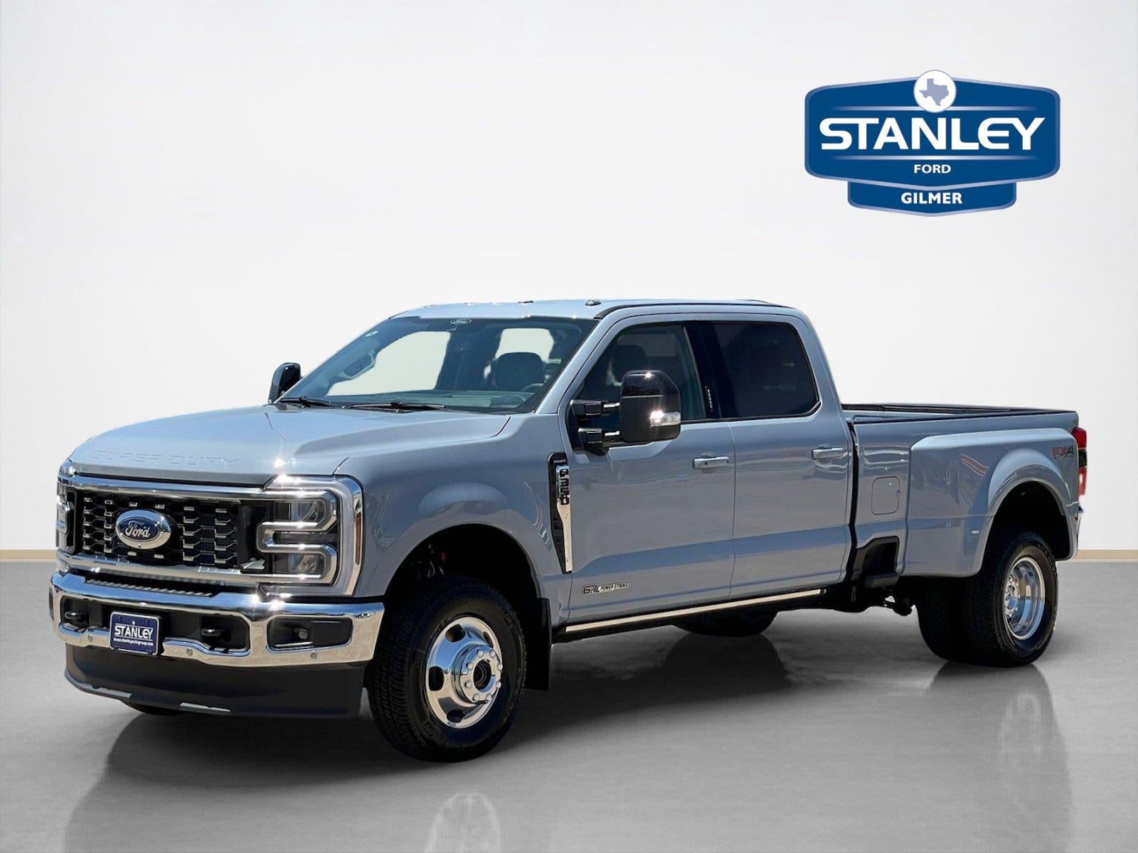 2026 Ford Super Duty F-350 DRW LARIAT
