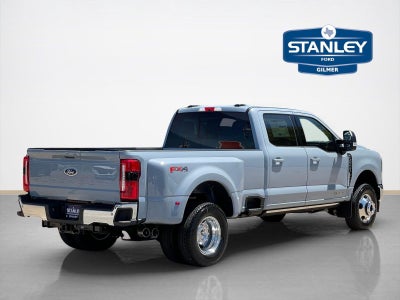2026 Ford Super Duty F-350 DRW LARIAT