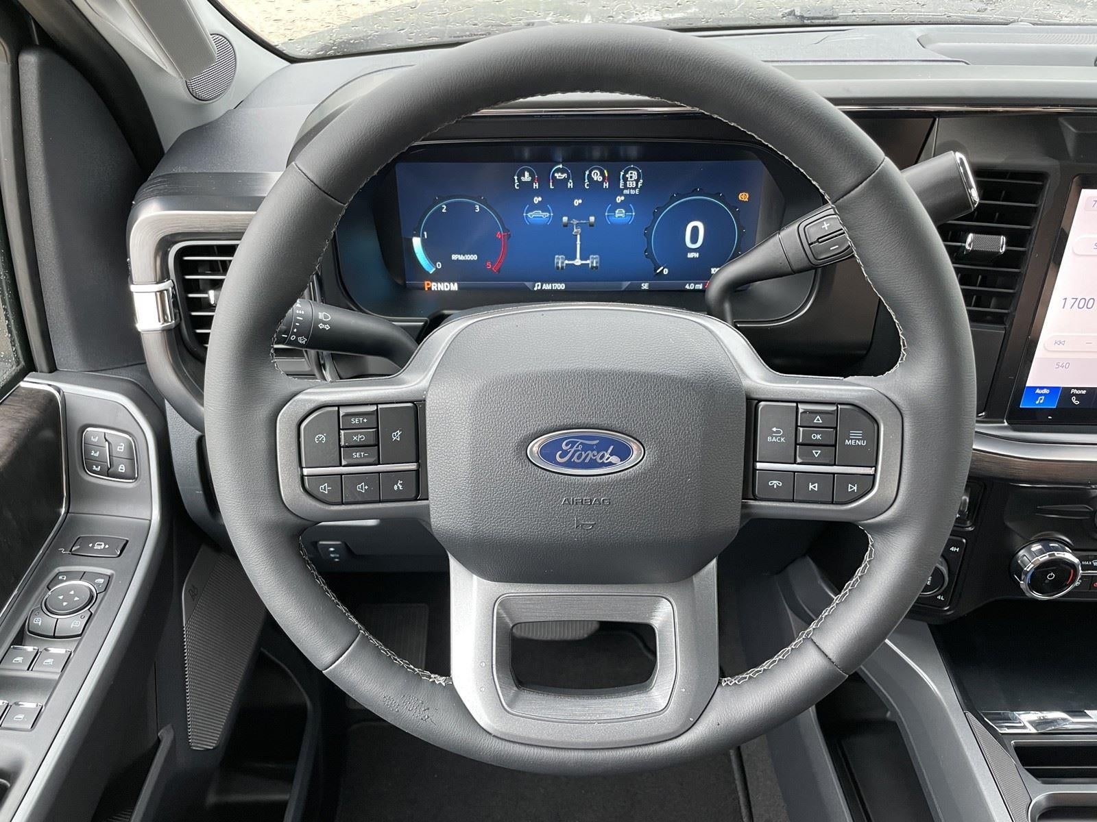 2026 Ford Super Duty F-350 DRW LARIAT